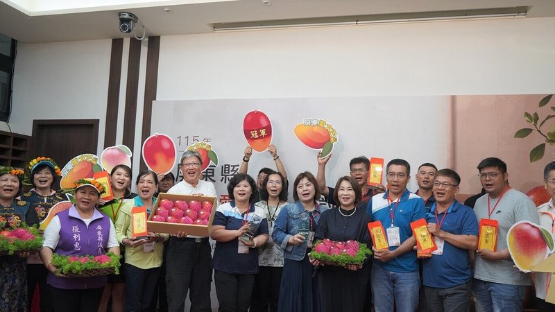屏東縣政府舉辦評鑑,盼讓屏東愛文芒果成為兼具品質、形象與品牌價值的代表性水果;縣府也將邀請得獎者,於6月6日前往台北希望廣場舉辦快閃展售。(屏東縣政府農業處提供)中央社記者黃郁菁傳真 115年5月29日