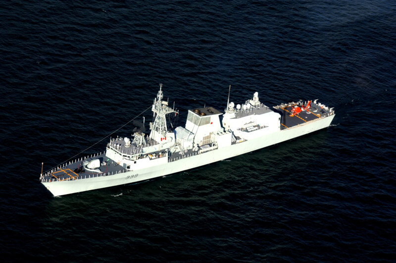 圖為加拿大海軍巡防艦「沙洛鎮號」。（圖取自維基共享資源，版權屬公有領域）