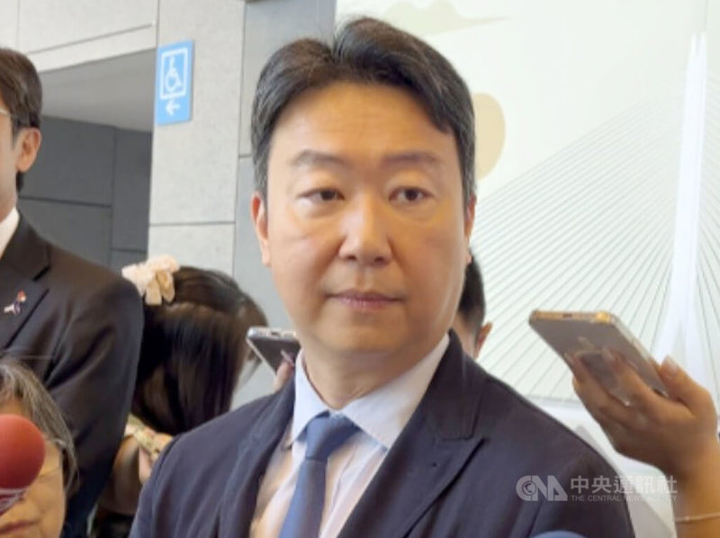 毒駕案頻傳,交通部修法嚴懲。交通部長陳世凱2日出席台日自行車安全文化交流論壇,會後接受媒體聯訪時表示,草案6月、也就是1個月內會將道路交通管理處罰條例修法送入行政院,後續將送立法院審議。中央社記者黃巧雯攝 115年6月2日