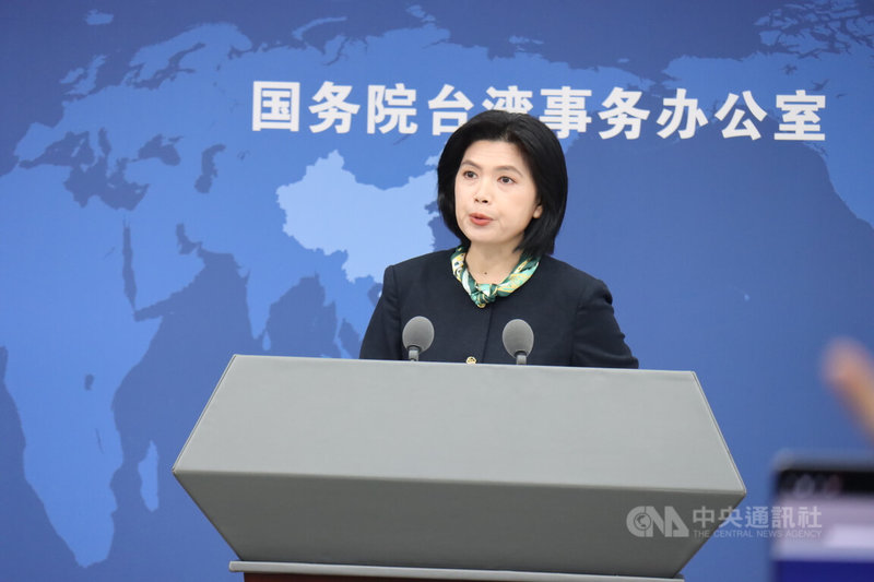 台北「卡米地」喜劇俱樂部5月底遭潑穢物，引發外界關注可能是中國跨境鎮壓。中國大陸國台辦發言人朱鳳蓮3日在例行記者會上，對此表示是「無稽之談」。中央社記者張淑伶北京攝　115年6月3日
