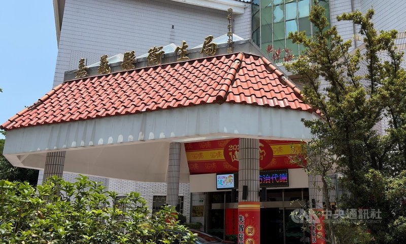 嘉義縣搭上人工智慧浪潮，衛生局徵選AI生成的拒菸拒檳圖像、影音創作，即日起至7月3日受理報名，最高獎項可獲價值新台幣5000元禮券，歡迎嘉縣高中職暨大專院校學生踴躍參加。中央社記者蔡智明攝　115年6月3日