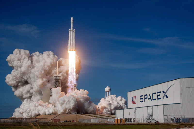 圖為SpaceX在美國佛羅里達州甘迺迪太空中心的發射任務。（圖取自SpaceX網頁spacex.com/）