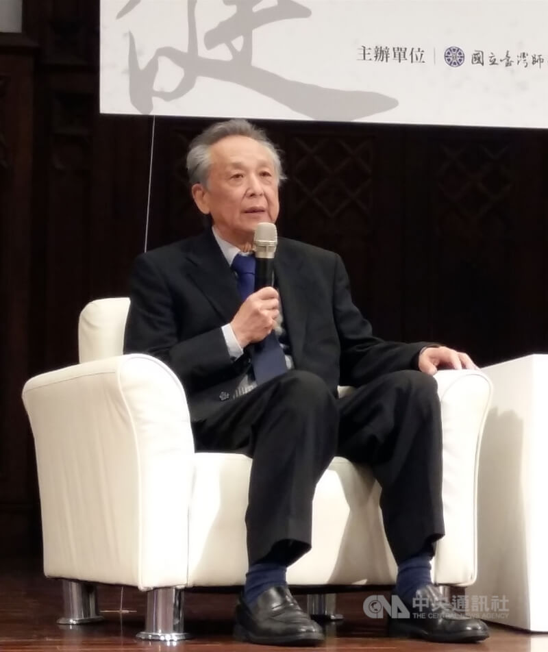 諾貝爾文學獎得主高行健2015年4月在台灣師範大學舉行通識講座。（中央社檔案照片）