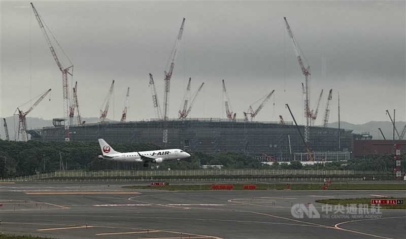 圖為日本半導體製造商Rapidus位在北海道千歲市的晶圓代工廠。（中央社檔案照片）