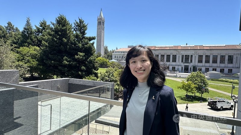 鄧立潔在加大柏克萊分校工學院博士班畢業典禮上致詞，被介紹來自台灣感到光榮，盼為所愛的地方帶來正面影響。中央社記者張欣瑜舊金山攝　115年6月5日
