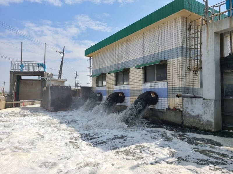 受低壓帶、滯留鋒面及西南風影響，高雄地區未來一週降雨趨勢明顯，市府水利局7日表示，高雄市已全面啟動防汛戒備，嚴陣以待。（高雄市水利局提供）中央社記者蔡孟妤傳真 115年6月7日