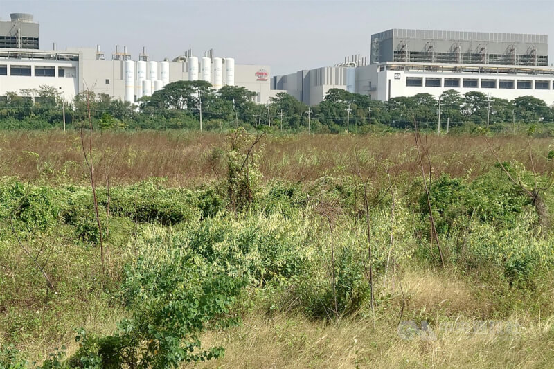 台南市政府10日宣布，已於9日與台積電完成簽約，提供南科特定區開發區塊A區共22筆土地。（中央社檔案照片）