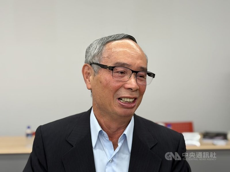 電競大廠微星董事長徐祥11日出席股東會受訪表示，目前DIY（自行組裝電腦）整體市場不如預期，微星今年首要目標是守住主要市場的市占率、維持毛利率穩定，並加速人工智慧（AI）伺服器等新產品的成長。中央社記者吳家豪攝 115年6月11日