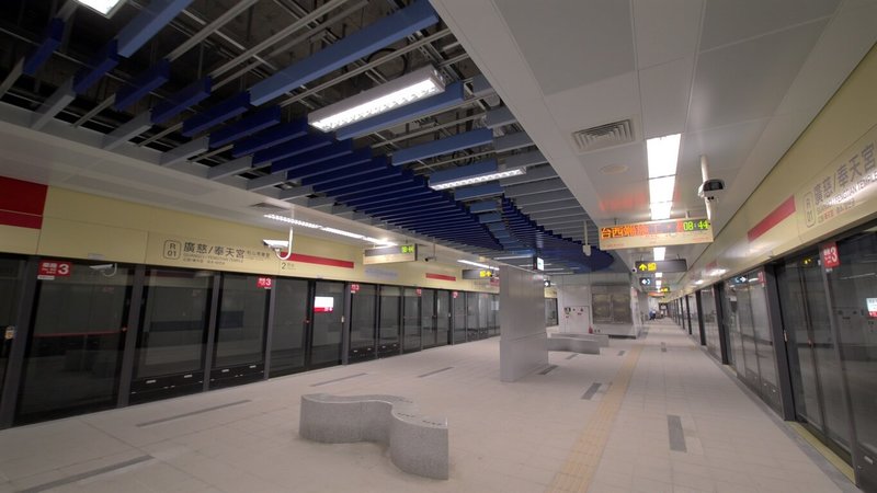 台北市交通局報請交通部履勘捷運信義線東延段遭拒,捷運局11日表示,目前正依消檢結果改善中,一定會依初勘結論在通車前取得消防核可文件。圖為北捷廣慈/奉天宮站月台層。(台北市捷運局提供)中央社記者陳昱婷傳真 115年6月11日