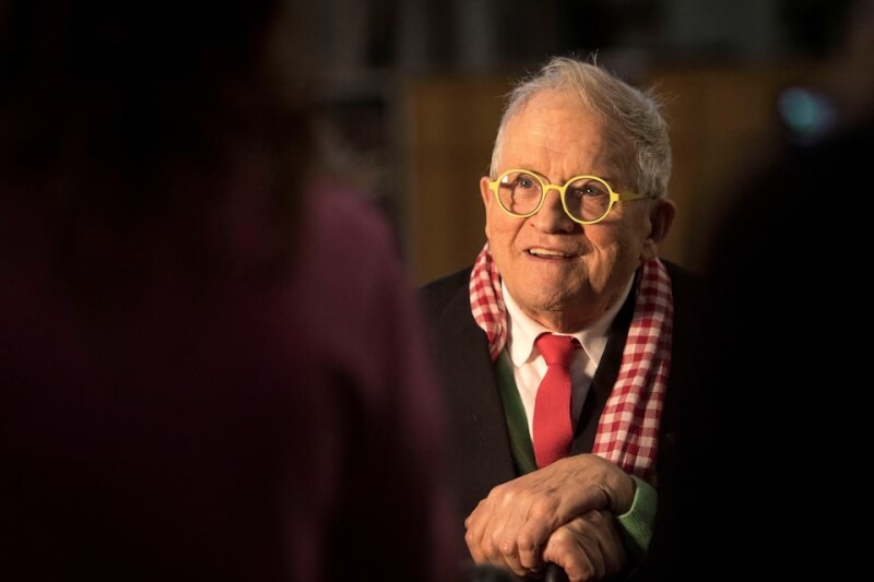 英國當代藝術家霍克尼11日辭世，享壽88歲。（Victoria Jones/Pool via 路透社）