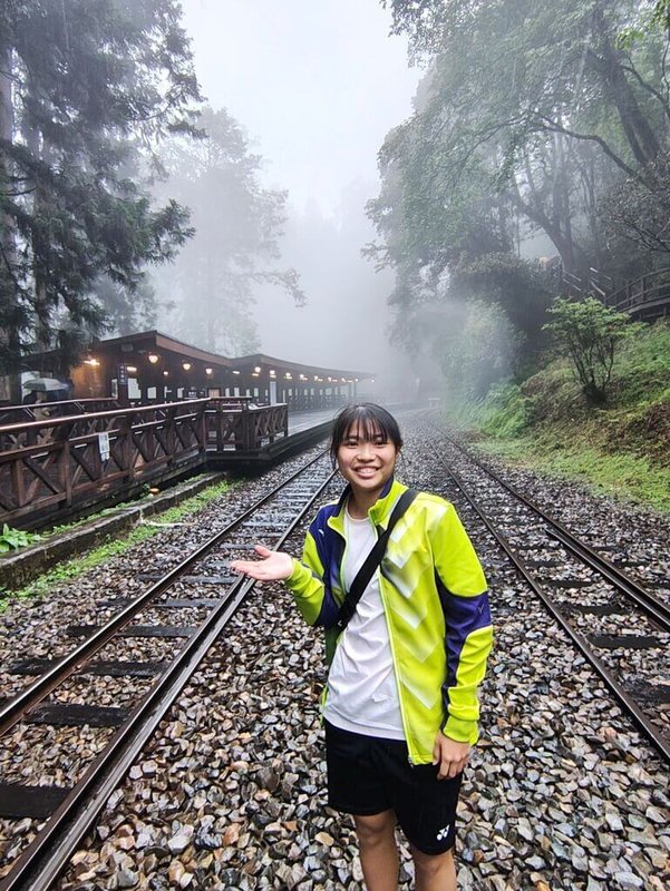教育部13日發布新聞稿，介紹多名克服身體病痛的總統教育獎得主。嘉義縣竹崎高中學生蕭安宇（圖）出生時即確診基因缺陷導致聽損，在羽球運動中找到自信，未來將深入學習運動科學、國際體育管理、教練培育或復健治療等領域。（教育部提供）中央社記者陳至中台北傳真　115年6月13日