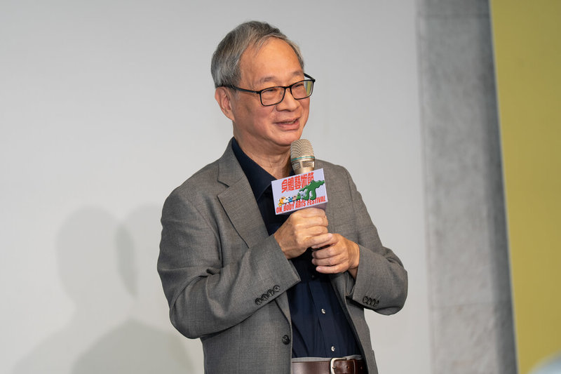 「2026身體藝術節」將於7月登場，文化部長李遠（圖）17日出席宣告記者會，並回憶他親赴現場、在泥濘的馬戲棚中看見每一張表演者面孔的感動。（文化部提供）中央社記者邱祖胤傳真　115年6月17日
