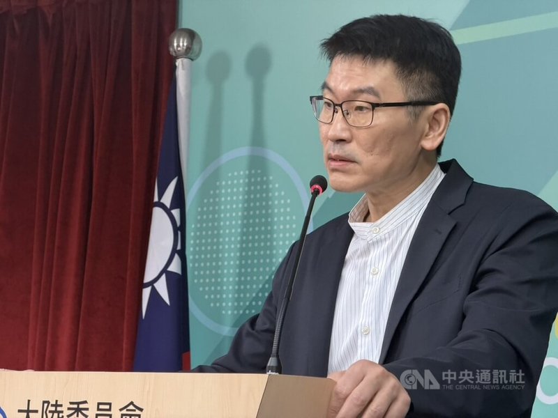 陸委會副主委兼發言人梁文傑在18日的例行記者會上回應媒體提問。中央社記者呂佳蓉攝 115年6月18日