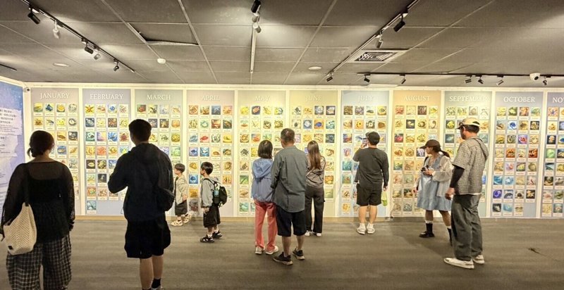 端午連假到來,澎湖水族館19日起推出「粽夏澎湖.魚你相遇」限定活動,除了展出鳳梨魚外,遊客在館內可透過自己的生日尋找專屬的海洋生命故事,並可獲贈限量幸運魚吊飾。(澎湖水族館提供)中央社 115年6月18日