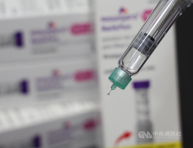 網路從來不缺減肥資訊,網友分享瘦瘦針使用教學、分享心得,甚至私下揪團販售。中央社記者張新偉攝 115年6月21日