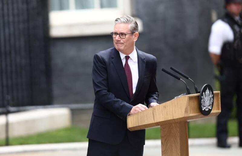 英國首相施凱爾宣布請辭執政黨工黨黨魁。（路透社）