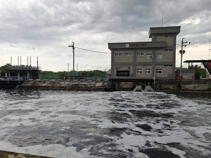 颱風米克拉外圍環流影響，台南市25日雨勢明顯，本淵寮B抽水站等16站啟動抽水。（台南市政府提供）中央社記者張榮祥台南傳真　115年6月25日