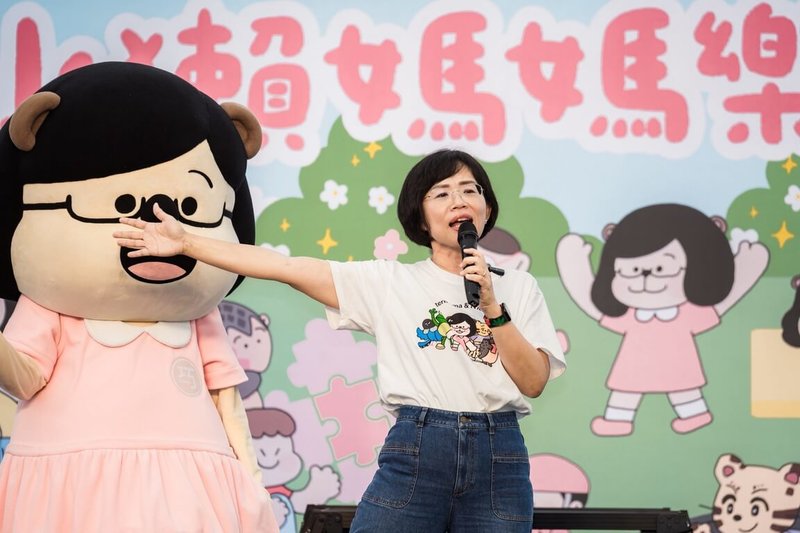 民進黨立委、新北市長參選人蘇巧慧（圖）27日在新北市板橋第一運動場舉辦「水獺媽媽樂園」親子活動，希望透過互動遊戲培養孩子認識自己、關心環境、資訊識讀、防災韌性及認識新北等能力。（蘇巧慧競選辦公室提供）中央社記者黃旭昇傳真　115年6月27日