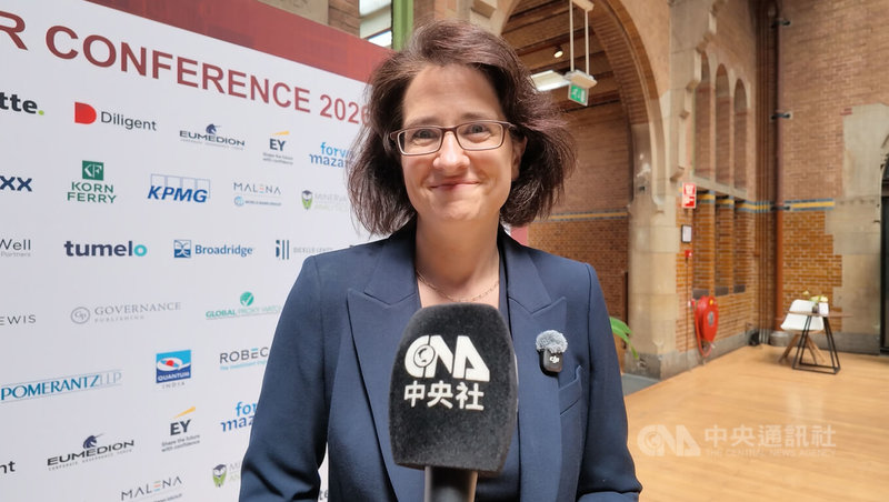 ICGN執行長席森（Jen Sisson）接受中央社專訪，盛讚台灣今年與會陣容壯盛，尤其是集保結算所與櫃買中心兩大重要機構董事長親自出席，有助讓國際頂尖投資機構瞭解台灣公司治理的優秀措施。中央社記者黃雅詩阿姆斯特丹攝　115年6月27日