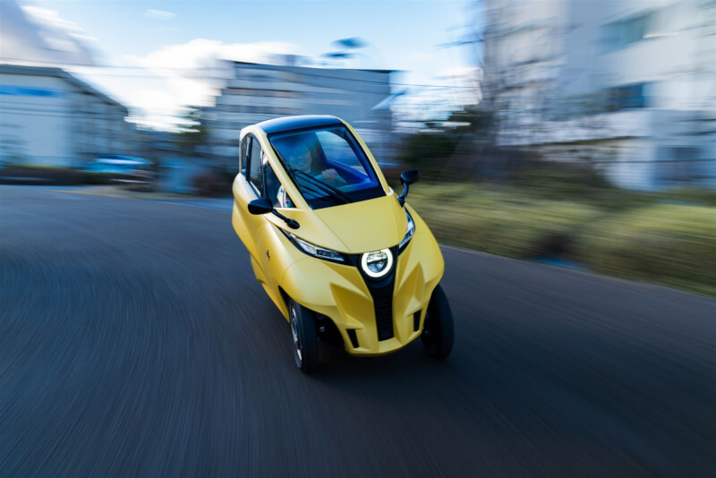 駕艙機車將於30日開放上路。圖為極智移動（Lean Mobility）今年在台首發微型電動車產品。（Lean Mobility提供）