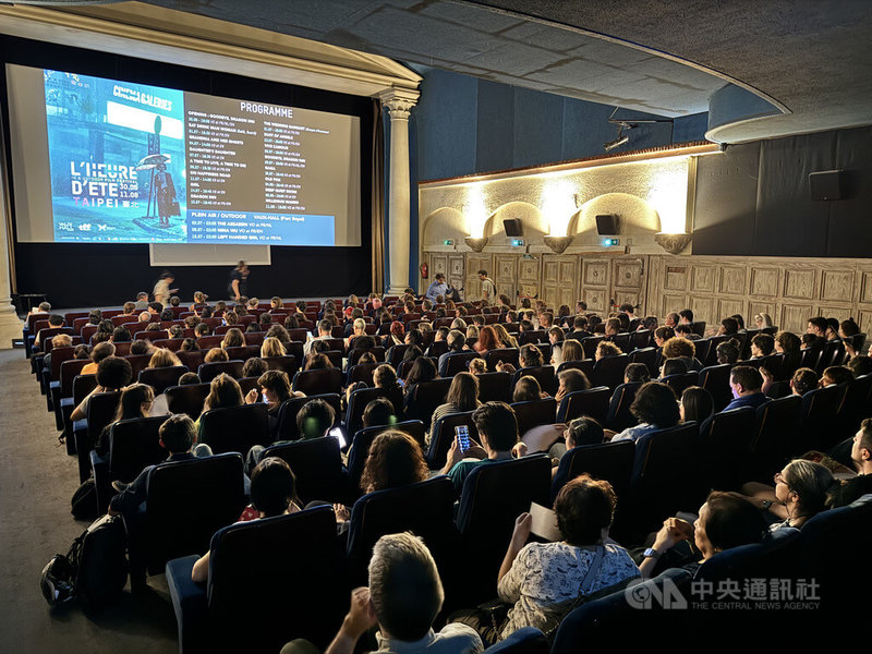 布魯塞爾夏日電影節30日登場，首推台灣主題，開幕片是導演蔡明亮的「不散」，影廳內座無虛席。中央社記者吳柏緯布魯塞爾攝　115年7月1日