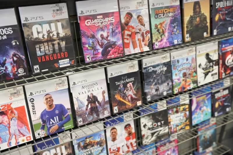 日本娛樂暨電子產品業巨擘索尼宣布，為因應顧客偏好轉變，2028年起PlayStation推出的新遊戲，將停止生產實體光碟。（路透社）