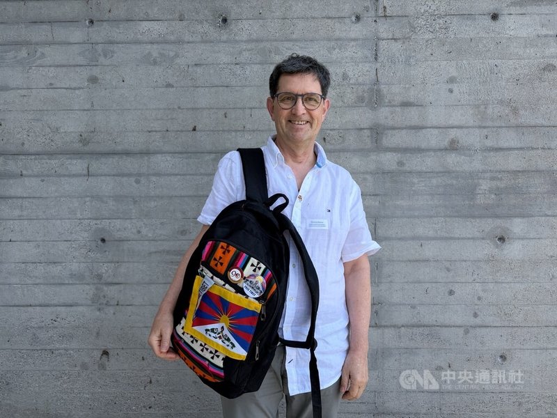 瑞藏友好協會主席布奇利(Thomas Büchli)表示,中國「民族團結進步促進法」,目的是欲形成對中國認同的強行統一,明顯侵犯人權。中央社記者郭芳君蘇黎世攝 115年7月3日