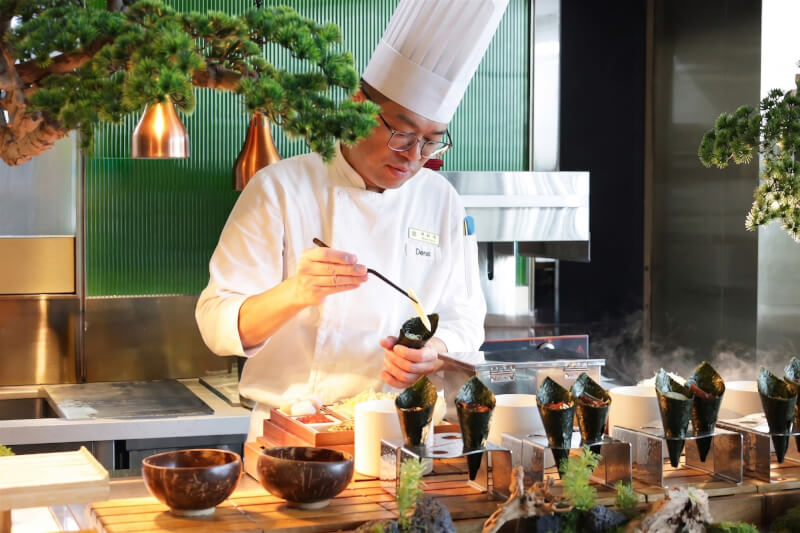 漢來日月行館主廚以南投當令食材打造盛夏美食饗宴,展現山湖風土魅。