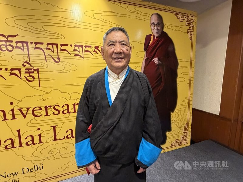 達賴喇嘛6日過91歲生日，總統賴清德等人發文祝壽。藏人行政中央駐新德里辦事處代表晉美炯乃（圖）受訪時對賴總統發文表達感謝，也提到「台灣非常友善」。中央社記者李晉緯新德里攝　115年7月7日