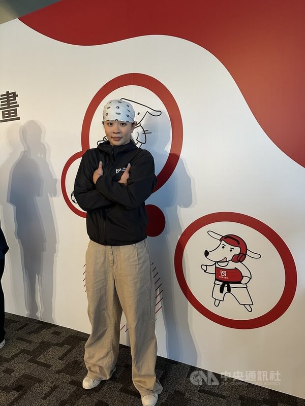 年僅20歲的霹靂舞好手許馥雅(圖)首度取得亞運資格,9月將代表台灣前進征戰2026名古屋亞運,她8日在台北受訪時,透露自己心情緊張又興奮。中央社記者黎建忠攝 115年7月8日