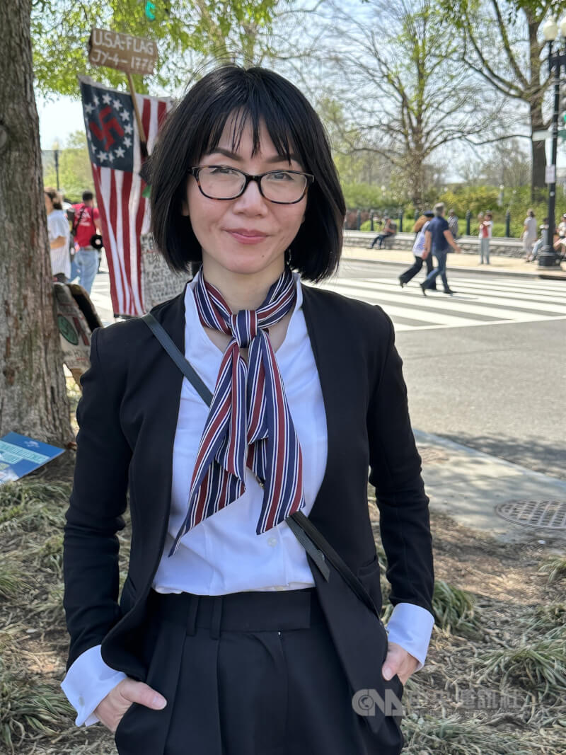 專業民間團體「亞裔法律小組」積極爭取移民權利,成員律師金芭莉.梁是出生公民權案諮詢律師。中央社記者廖漢原華盛頓攝 115年7月12日