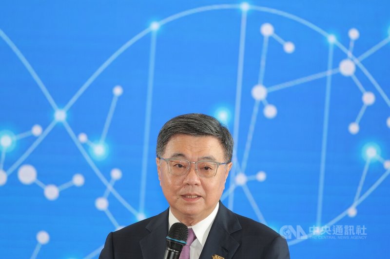 亞洲生技大展開幕式16日下午在台北舉行，行政院長卓榮泰致詞表示，人工智慧正加速全球生醫產業典範轉移，政府已將生技醫療列為13項關鍵戰略產業之一，將整合AI、半導體、生物製造及CDMO等優勢，加速新藥研發、精準健康與智慧醫療發展，打造兼具創新能力與供應韌性的全球可信賴生醫供應鏈。中央社記者翁睿坤攝　115年7月16日
