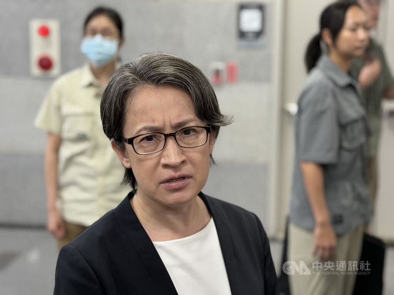副總統蕭美琴17日參觀亞洲生技大展,面對媒體詢問巴布紐幾內亞關閉台灣駐巴紐代表處時表示,雖然外交處境很辛苦,但政府仍會持續爭取擴大與國際間的合作。中央社記者吳家豪攝 115年7月17日