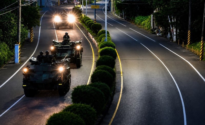陸軍蘭陽地區指揮部於日前出動CM33雲豹八輪甲車,依當前敵情想定及聯合作戰計畫實施兵力機動,驗證部隊快速部署與臨戰應變能力。(國軍第三作戰區提供)中央社記者吳書緯傳真 115年7月17日
