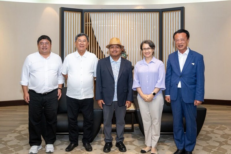 副總統蕭美琴（右2）21日出席晚宴帛琉副總統歐宜樓（中）活動。（總統府提供）中央社記者葉素萍傳真　115年7月21日