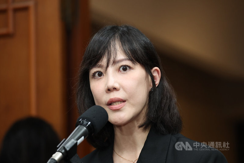 行政院21日下午召開「食品安全衛生管理法」部分條文修正草案審查會議，發言人李慧芝（圖）現身回應媒體提問。中央社記者吳家昇攝　115年7月21日