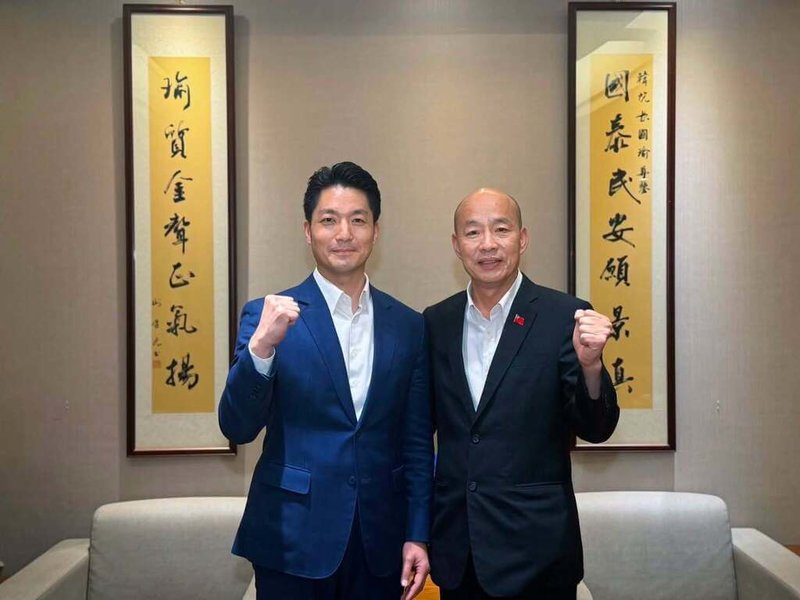 台北市長蔣萬安（左）22日表示，他已拜會立法院長韓國瑜（右），希望將食安法修法排定為優先法案，同時邀請韓國瑜25日一起走上凱道。（台北市政府提供）中央社記者葉蓁芸傳真　115年7月22日