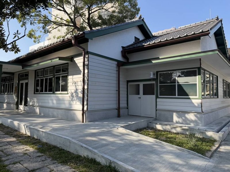 林保署嘉義分署辦公區內木構造建築群為日治時期建築，也被公告登錄為歷史建築，其中「製圖室」在2026年2月完工重新規劃使用，其餘建築陸續修復中。（林保署嘉義分署提供）中央社記者蔡智明傳真　115年7月23日
