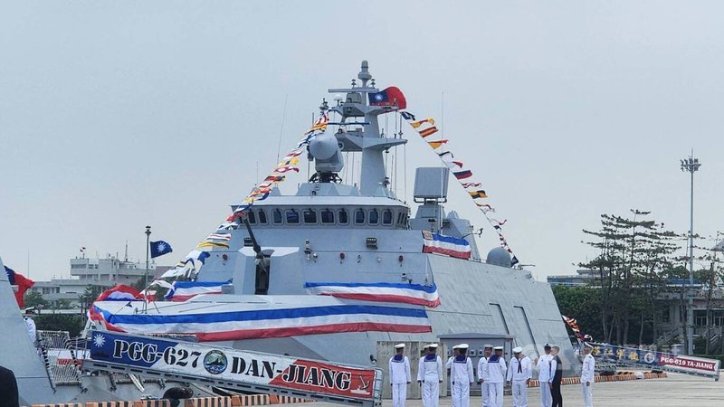 海軍丹江軍艦成軍典禮24日舉行,丹江艦為新型「高效能艦艇」後續艦第2批首艦,具機動性高、打擊力高、匿蹤性佳及攻船飛彈射程遠等特性。中央社記者洪學廣攝 115年7月24日