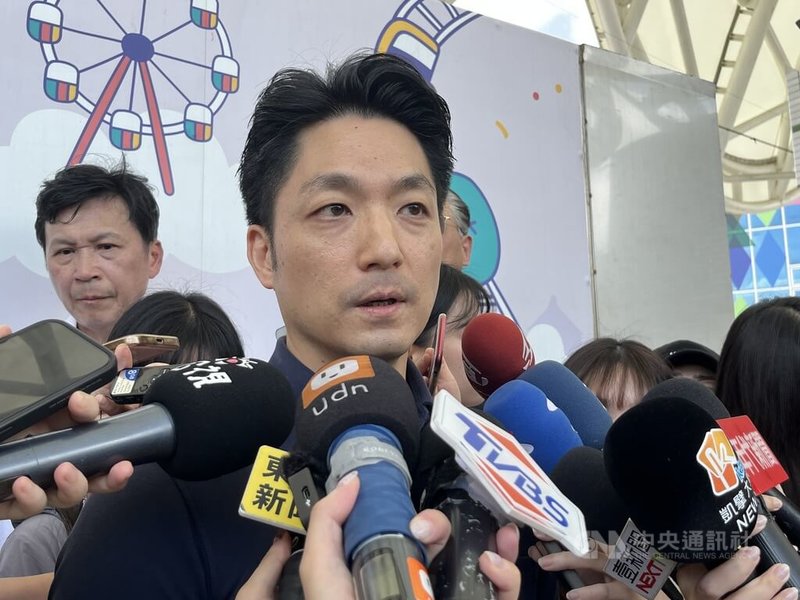 國民黨25日舉辦「我是人、我反毒台」集會，總統府說，尊重表達意見權利，盼儘速回到工作崗位。台北市長蔣萬安（前）26日表示，不能接受要縣市首長回到崗位上的家父長式說法。中央社記者楊淑閔攝  115年7月26日