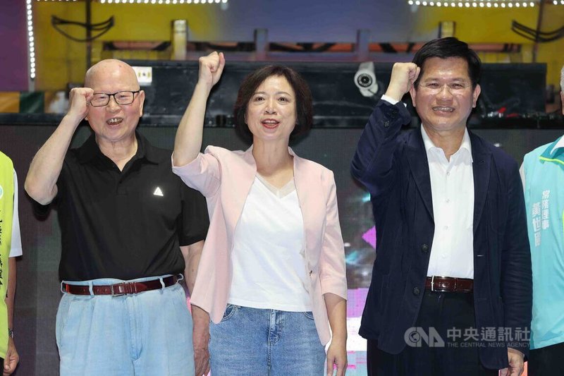 何欣純承諾強化食安 林佳龍稱台中被其他城市超越 | 地方 | 中央社 CNA 何欣純承諾強化食安 林佳龍稱台中被其他城市超越 | 地方 | 中央社 CNA