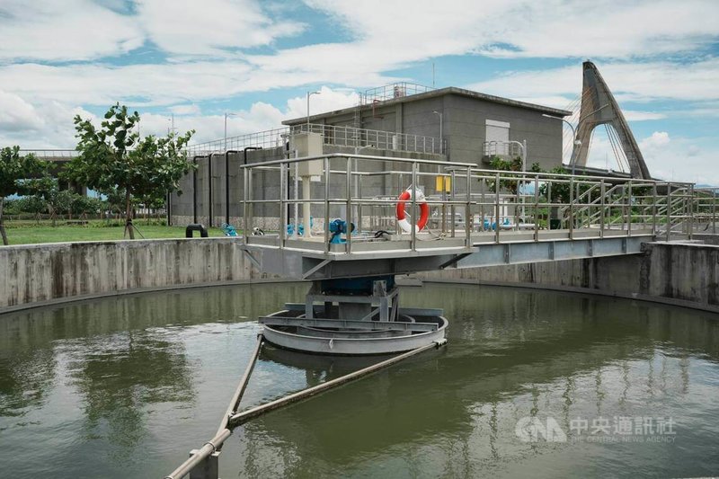 屏東縣政府建置東港鎮污水下水道系統，收集居家生活污水，改善地方水環境品質，作為系統心臟的東港水資源回收中心27日正式啟用。中央社記者黃郁菁攝　115年7月27日