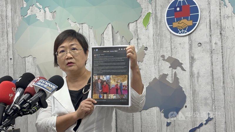民眾黨團質疑陸委會、僑委會等部會出國考察報告內容空泛。僑委會委員長徐佳青28日表示，公開上網的資料都會做隱蔽性處理，以避免中共掌握機密訊息。中央社記者吳書緯攝　115年7月28日