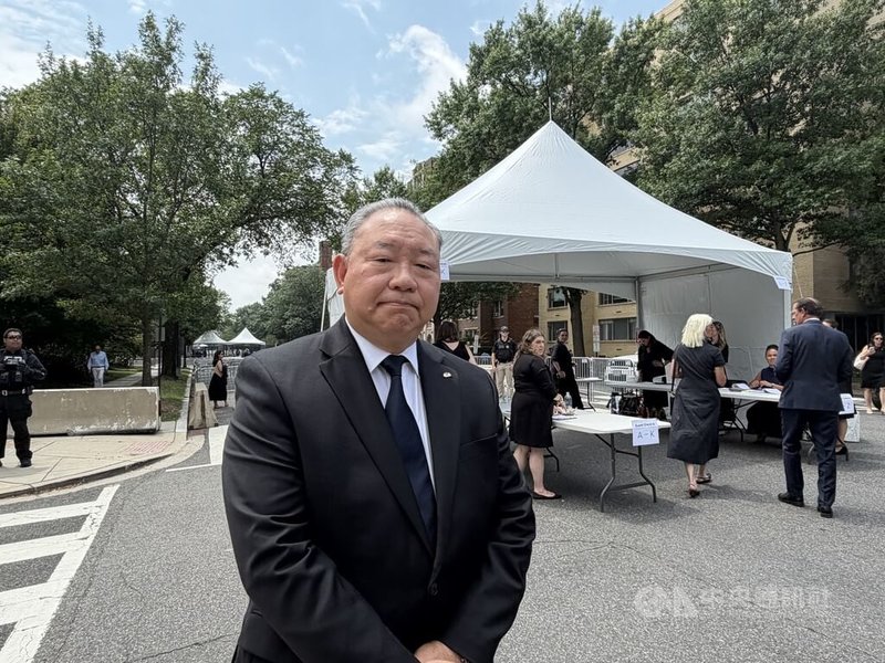 向來支持台灣的美國重量級聯邦參議員葛蘭姆喪禮28日於華盛頓國家大教堂舉行，駐美代表俞大㵢代表台灣出席。中央社記者侯姿瑩華盛頓攝 115年7月29日