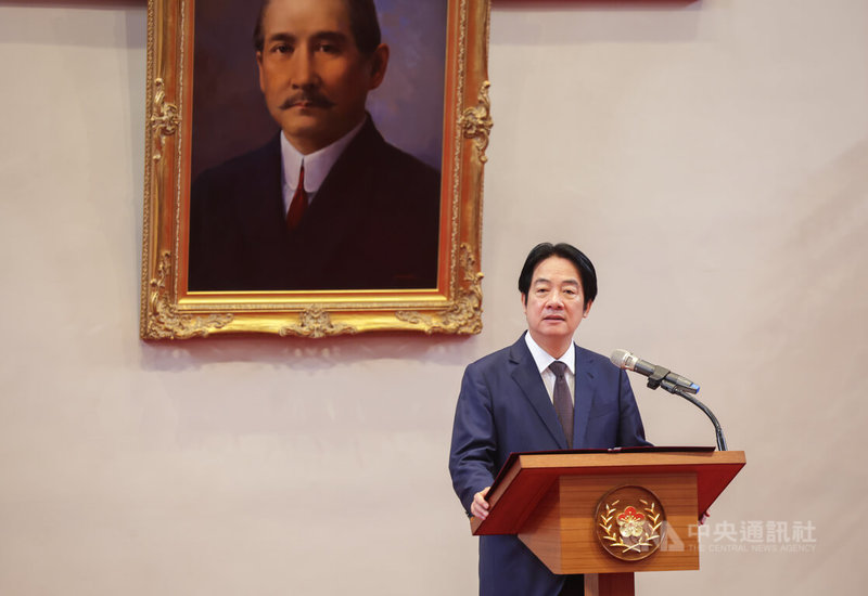 中華民國115年8月份將官晉任授階典禮29日在總統府舉行，總統賴清德（圖）致詞表示，呼籲立法院朝野各黨團以國家優先，支持行政院依國軍需求提出的「國防自主無人載具採購特別條例」，透過明確的權責分工，兼顧國防自主以及產業發展，讓國家資源有效轉化為國軍所需要的戰力。中央社記者裴禛攝　115年7月29日
