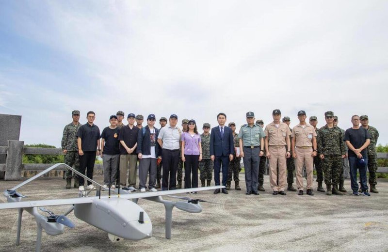 立法院外交及國防委員會29日考察海軍濱海作戰指揮部濱海第一大隊。（軍聞社提供）中央社記者吳書緯傳真　115年7月29日
