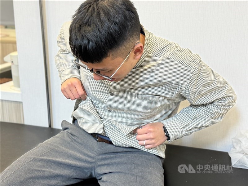 攝護腺肥大已非老年人專利，醫師示警，受飲食西化影響，攝護腺肥大有年輕化趨勢，可能在無聲無息中對膀胱造成不可逆的傷害。（中央社檔案照片）
