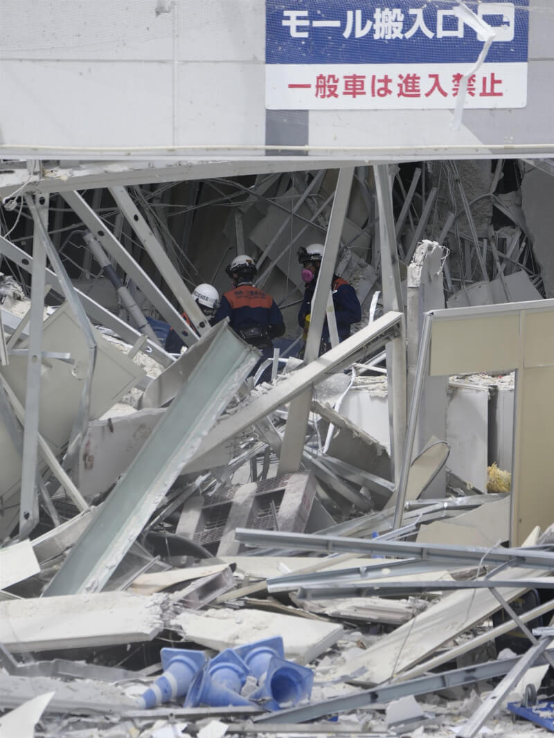永旺夢樂城熊本爆炸後已成功救出10人,至29日下午有4人死亡,1人心肺停止、5人受傷。(共同社)
