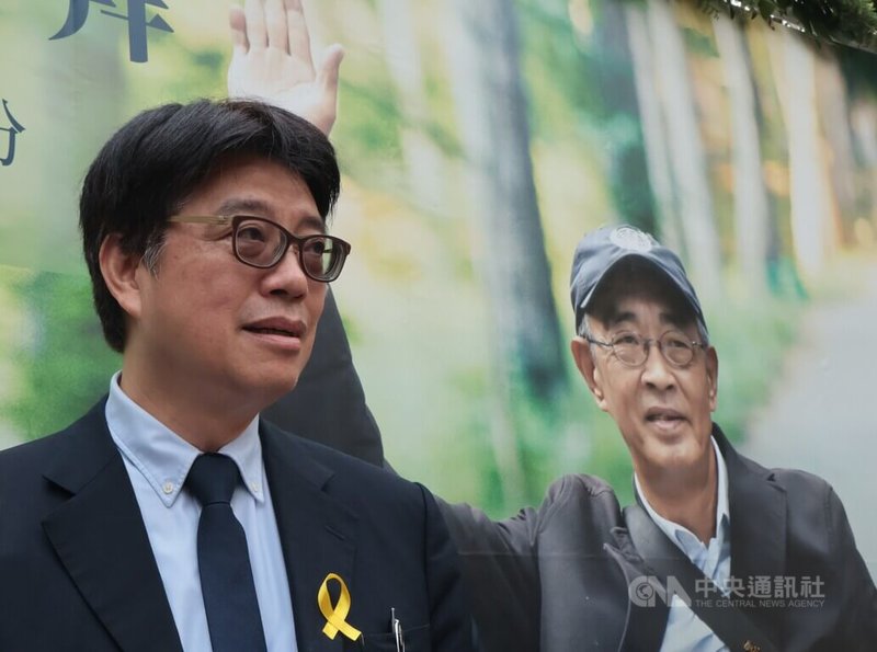 銅鑼灣書店店長林榮基告別禮拜31日在濟南教會舉行，陸委會主委邱垂正出席，他於會前接受媒體聯訪。中央社記者李雅雯攝　115年7月31日