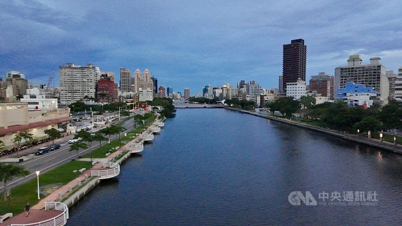 愛河是流經高雄市境內的小型河川，經過高雄市政府長期整治，水環境大幅改善。中央社記者董俊志攝　115年7月31日